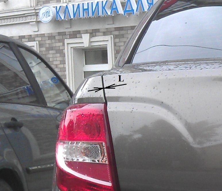 Зазор между левым задним крылом и крышкой багажника Лада Гранта (ВАЗ 2190)